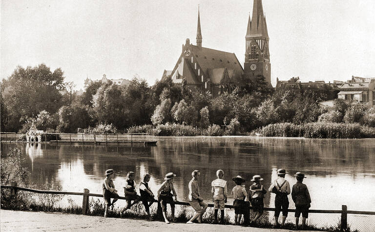 Der Wilmersdorfer Sees um 1900. Landesarchiv Berlin, F Rep. 290 (09) Nr. II3420/Fotograf: Waldemar Titzenthaler.