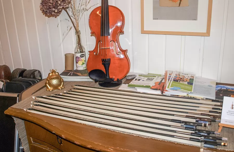 Bögen und Zubehör gehören zum Angebot.