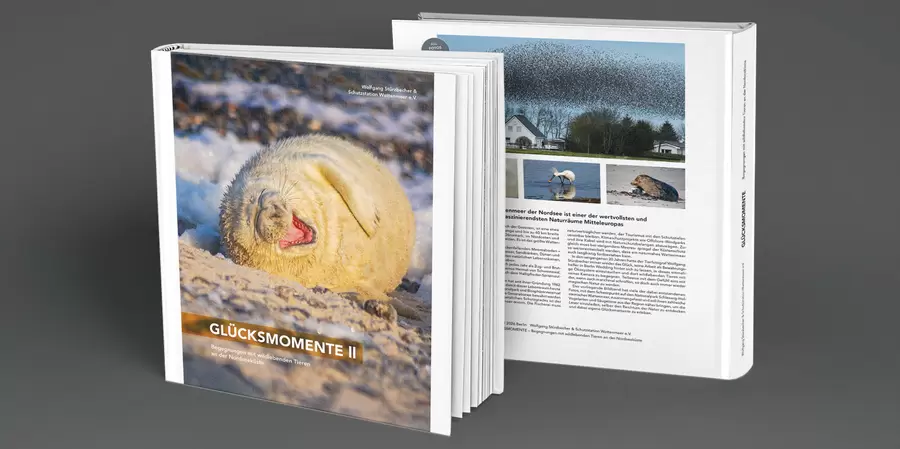 Glücksmomente II Bildband, 150 Seiten mit 294 Tierfotos von Wolfgang Stürzbecher sowie Vorwort von Johann Waller und Projektvorstellungen der Schutzstation Wattenmeer Selbstkostenpreis 20 Euro Herausgeber Wolfgang Stürzbecher Erhältlich im Buchh