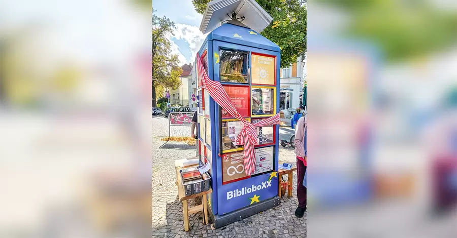 Angekommen – BücherboXX in Lichterfelde West. Foto: Becker